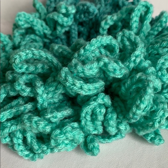 Grandma’s Crocheted scrunchy - Picture 5 of 6